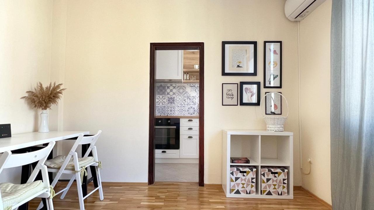 Lovely Apartment With Balcony In Pomorie Old Town By Flat Mаnаger Kültér fotó